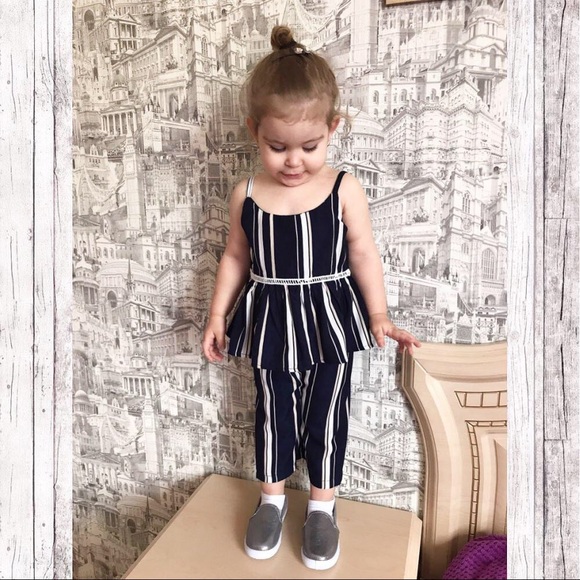 🎉NEW ARRIVAL🎉Loose Striped two piece outfit - Picture 5 of 8